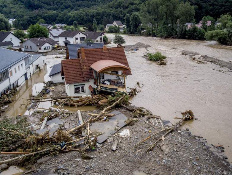 Ausztria-szerte súlyos károkat okozott a vihar