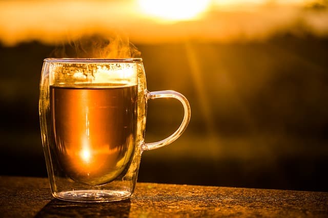 Rákot okozhat a túl forró tea