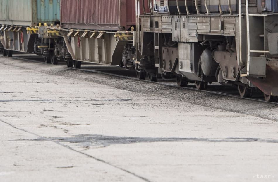 TRAGÉDIA: A volt szlovák hokis a sínekre ült, befogta a fülét és várta, hogy elgázolja a tehervonat