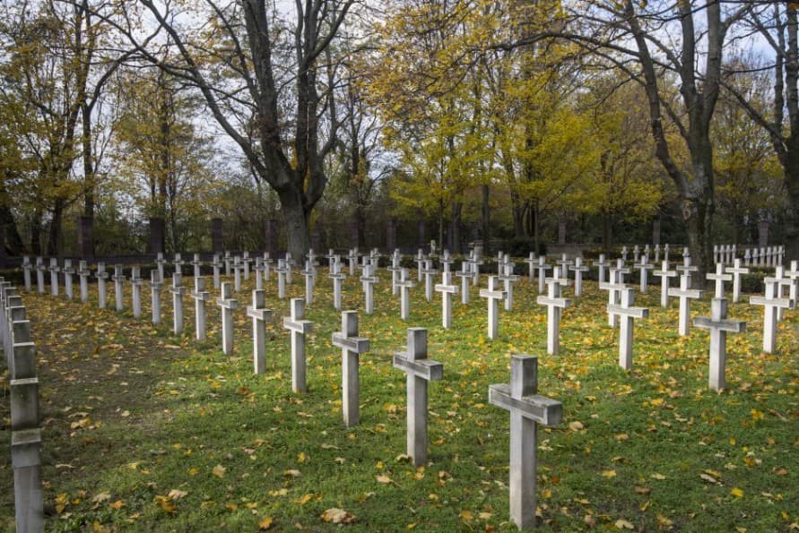 A román védelmi tárca átvenné a magyar katonák sírheléyül is szolgáló Úzvölgyi katonatemető gondozását