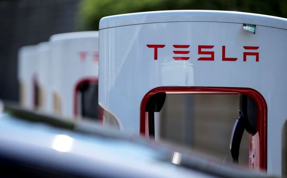 Áramellátó hálózati akkumulátor egységeket gyárt majd Kínában a Tesla
