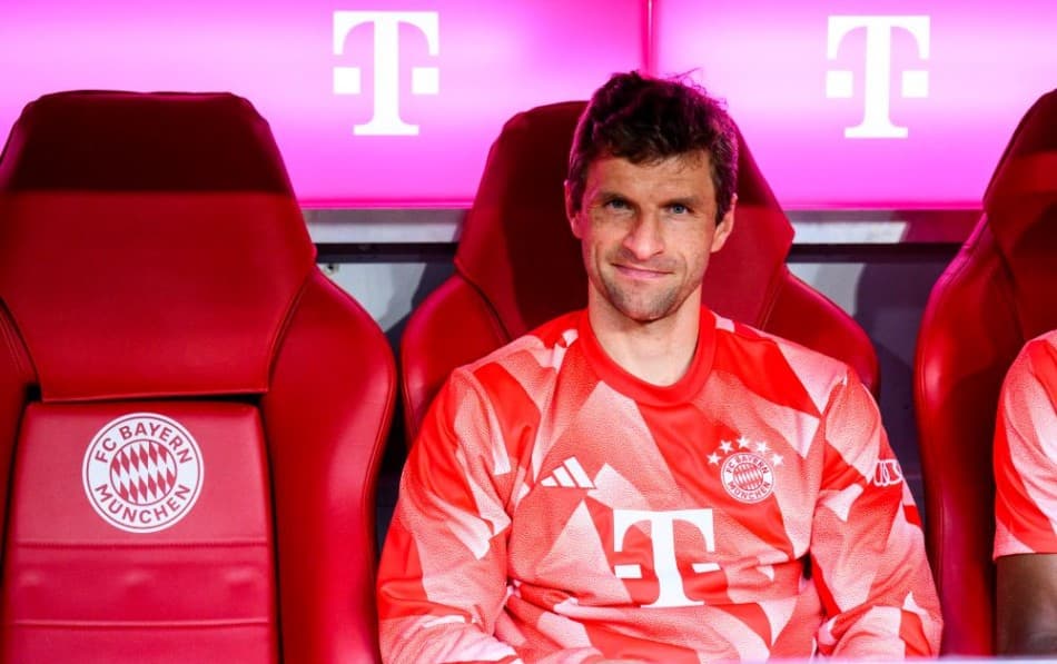 Bundesliga - A Bayern 2025-ig hosszabbított Thomas Müllerrel