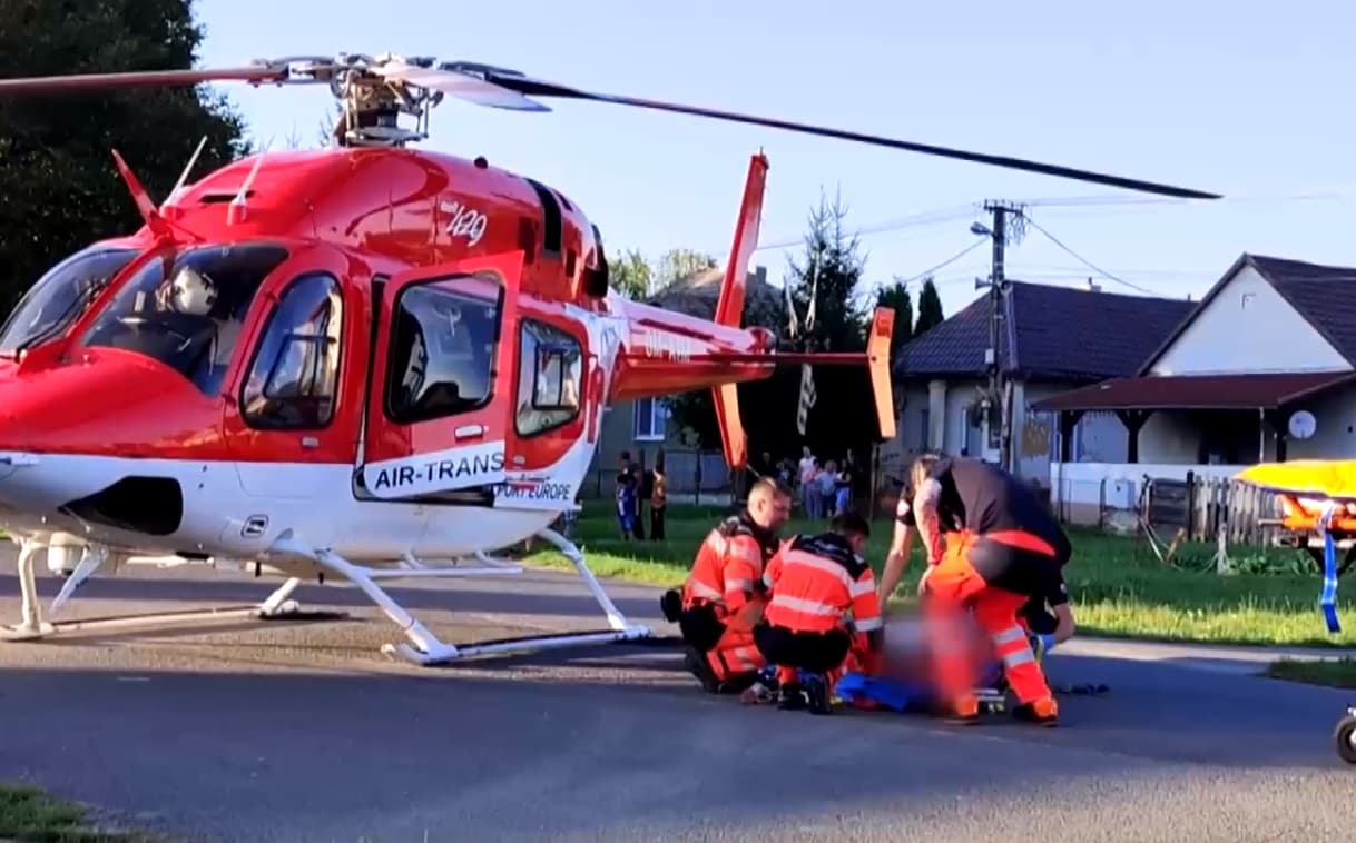 Beomlott alatta a tető, mentőhelikopterrel szállították kórházba a 15 éves fiút