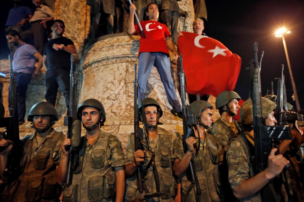 Aki Törökországban nyaral, legyen óvatos, kerülje az utcai tüntetéseket!