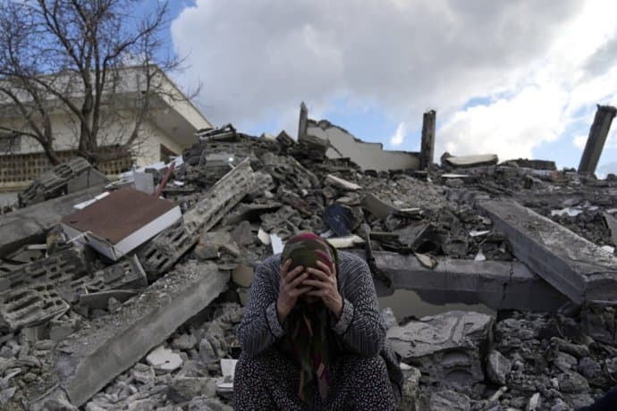 Meghalt kilenc török birkózó a törökországi földrengés miatt