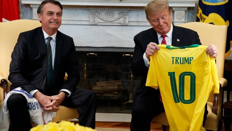 Trump örül, hogy a brazil elnök a saját fiát kívánja kinevezni washingtoni nagykövetnek