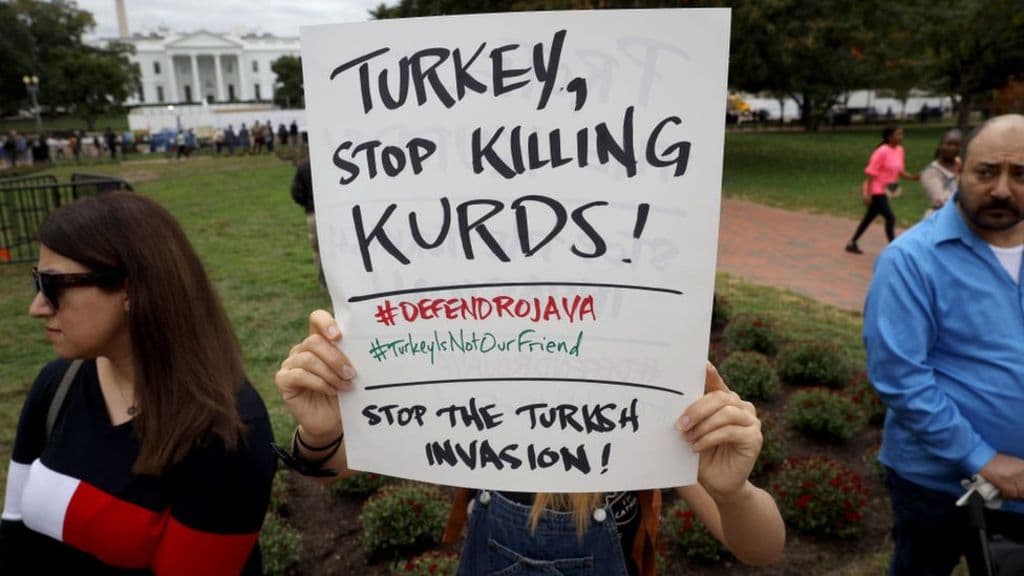 Trump tűzszünet kieszközlésére utasította a külügyminisztériumot Törökország és a szíriai kurdok között