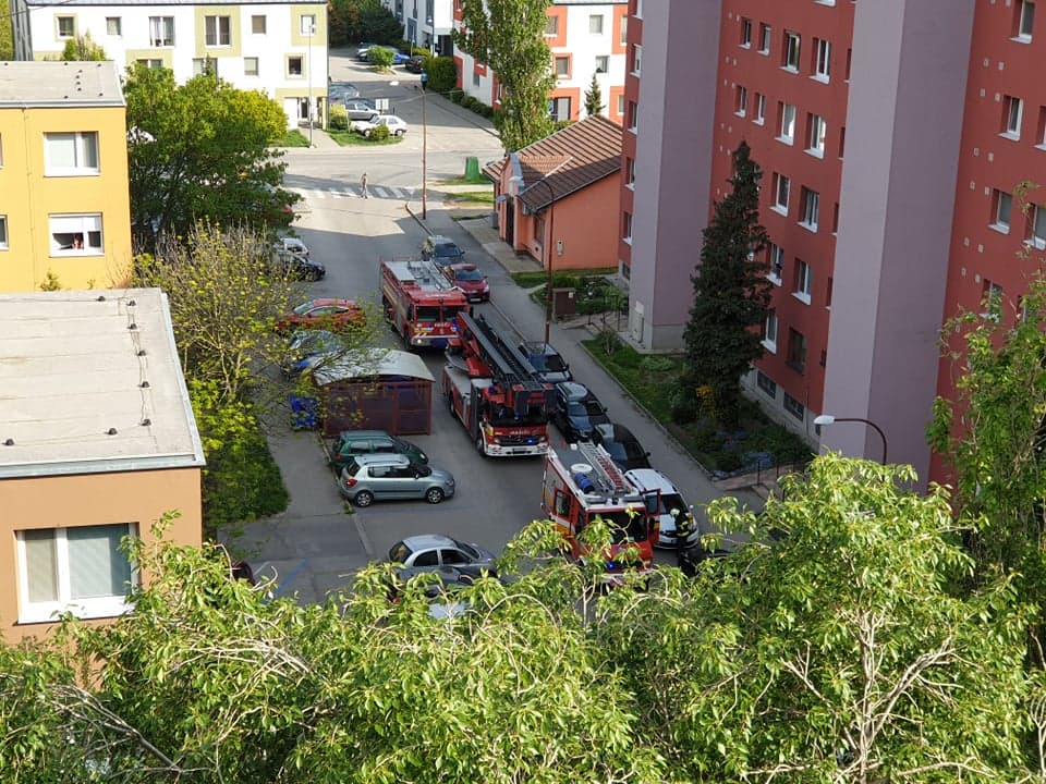 Odaégett étel okozott riadalmat egy panelházban Dunaszerdahelyen