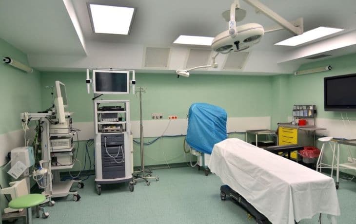 Az érsekújvári kórház törli a tervezett műtéteket és korlátozzák a szakrendelők működését