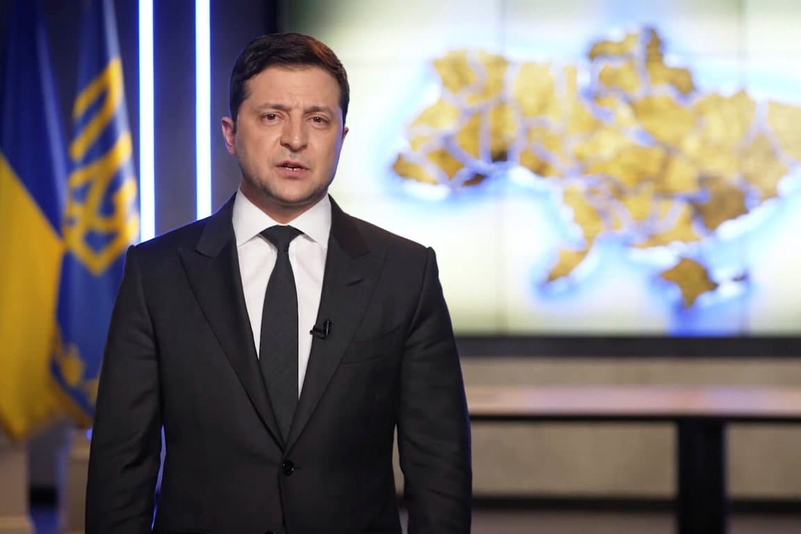 Az ukrán elnök bejelentette, Oroszország pénteken hajnalban újrakezdte a rakétatámadást, civil célpontok is voltak