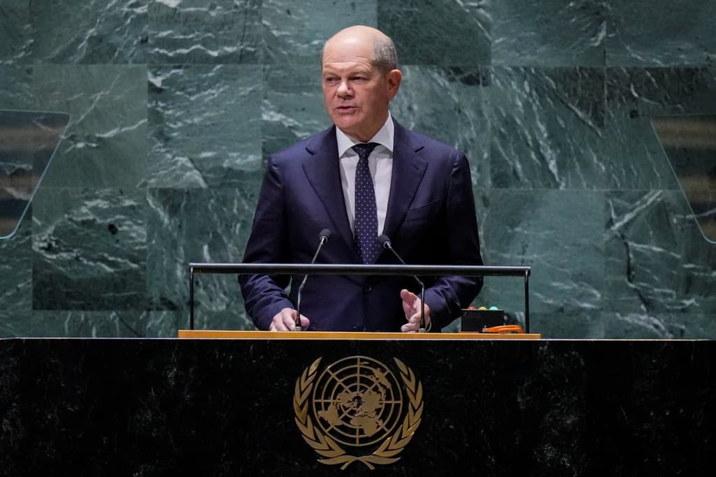 A német kancellár az orosz elnököt bírálta az ENSZ BT ülésén