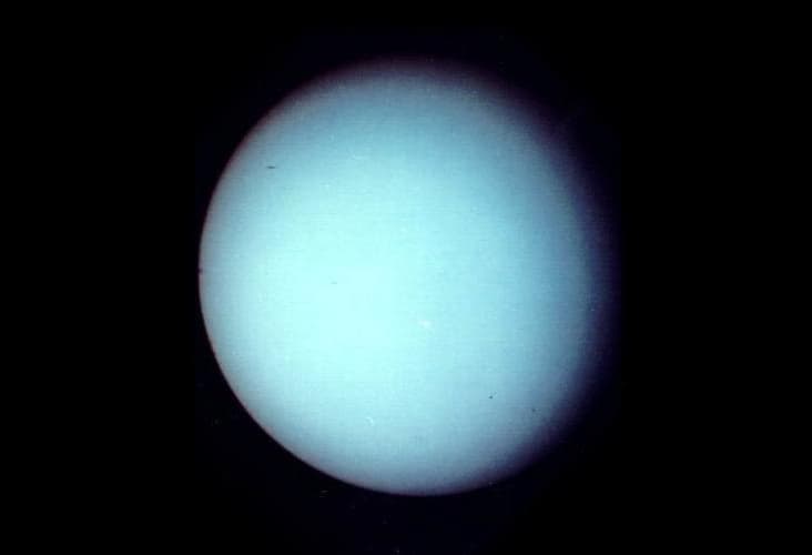 Két felfedezetlen holdja lehet az Uránusznak