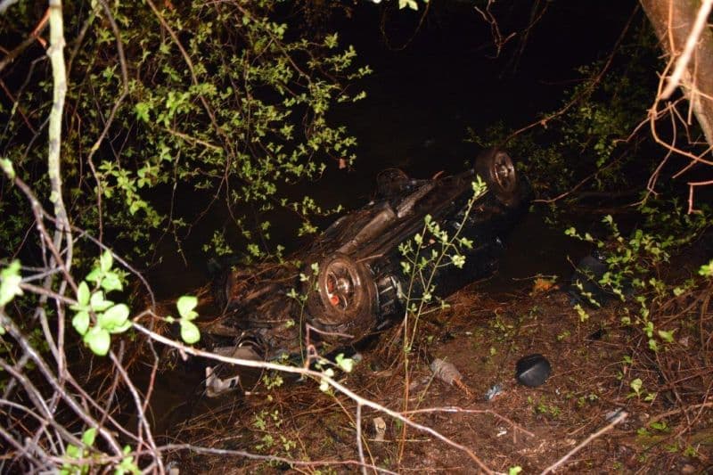 TRAGÉDIA: Életét vesztette a 22 éves fiatal, aki autójával a folyóba zuhant