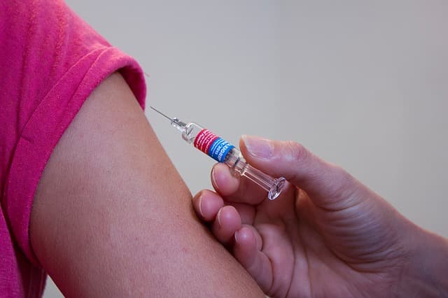 Gyakoriak a tévhitek Európában a védőoltásokkal kapcsolatban