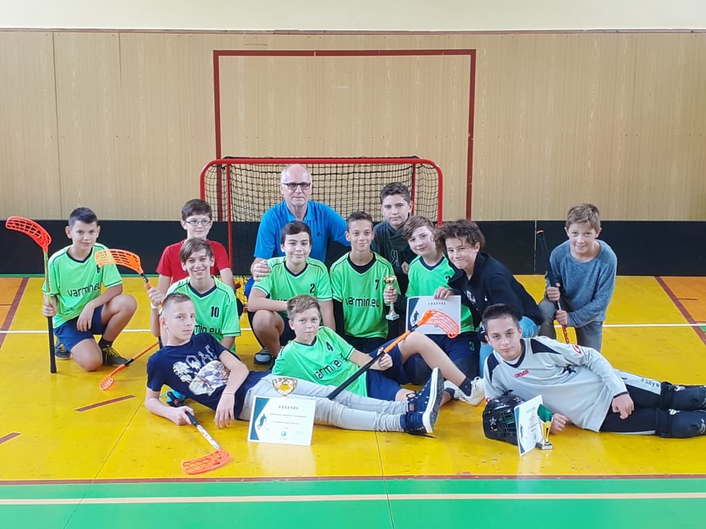 Floorball: Büntetőkkel győzött a Vámbéry Ármin Alapiskola csapata