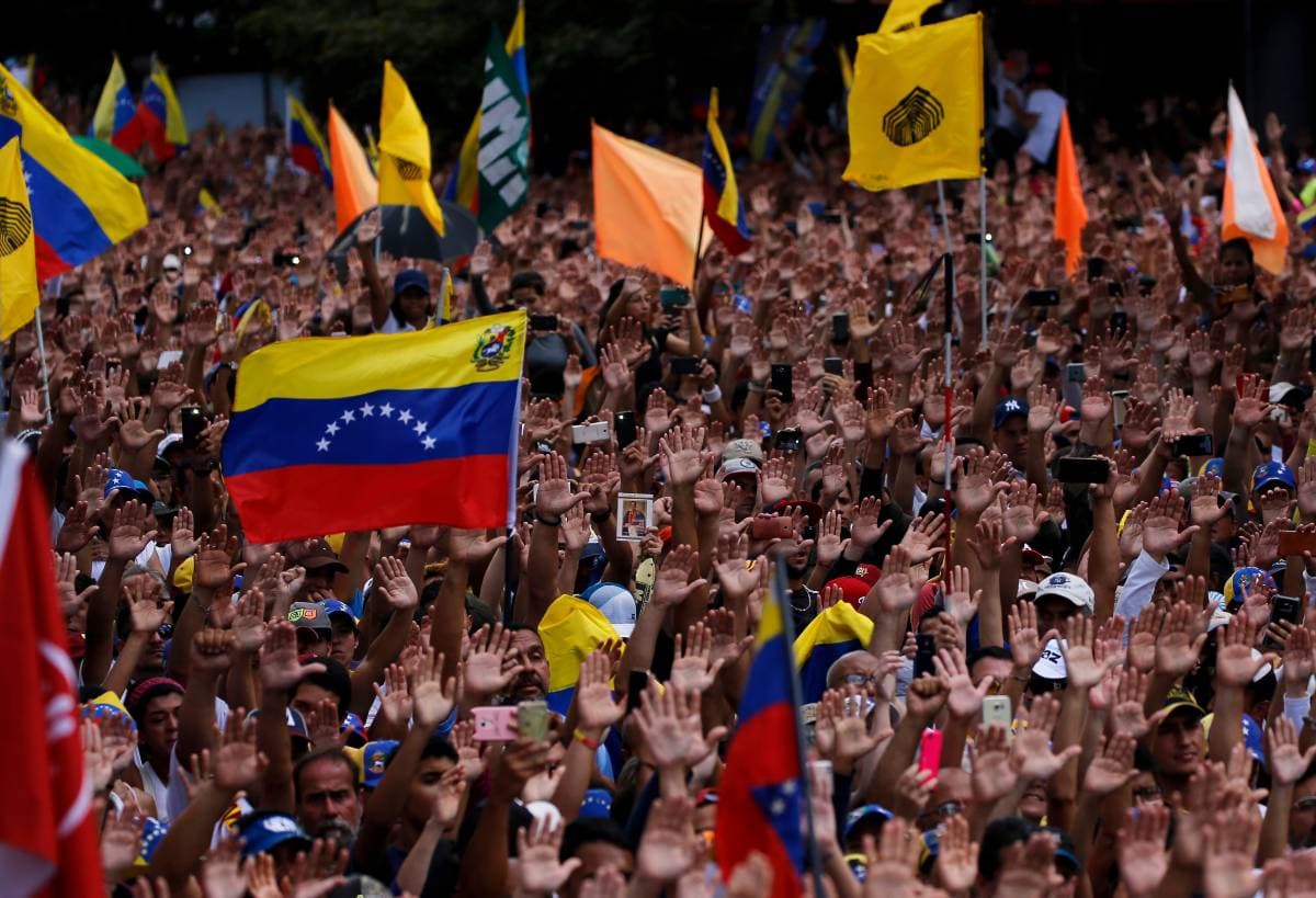 VENEZUELA: Maduro puccsot emleget, megszakította a diplomáciai kapcsolatokat az USA-val!