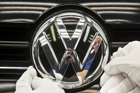 Tízmilliárd eurós befektetéssel bővíti elektromosautó-gyártását Spanyolországban a Szlovákiában is aktív Volkswagen