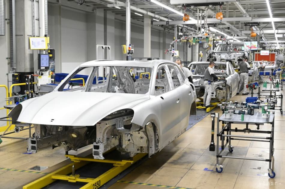 Inflációs záradék lépett életbe a pozsonyi Volkswagenben – közel 200 euróval nő a dolgozók fizetése
