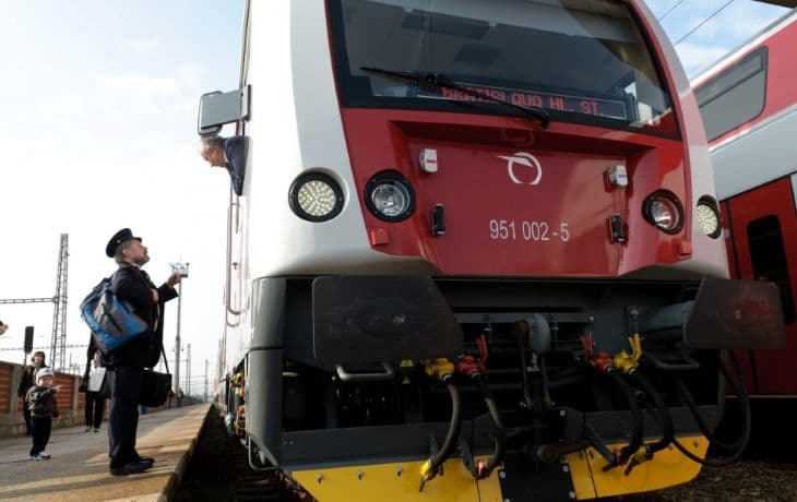Európai Bizottság: Több mint 60 ezer fiatal kapott ingyenes uniós vasúti bérletet