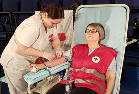 Közel százan adtak vért Bálint-nap alkalmából a dunaszerdahelyi Maxban