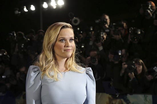 Illegális bevándorlókról szóló vígjátéksorozatot készít Reese Witherspoon