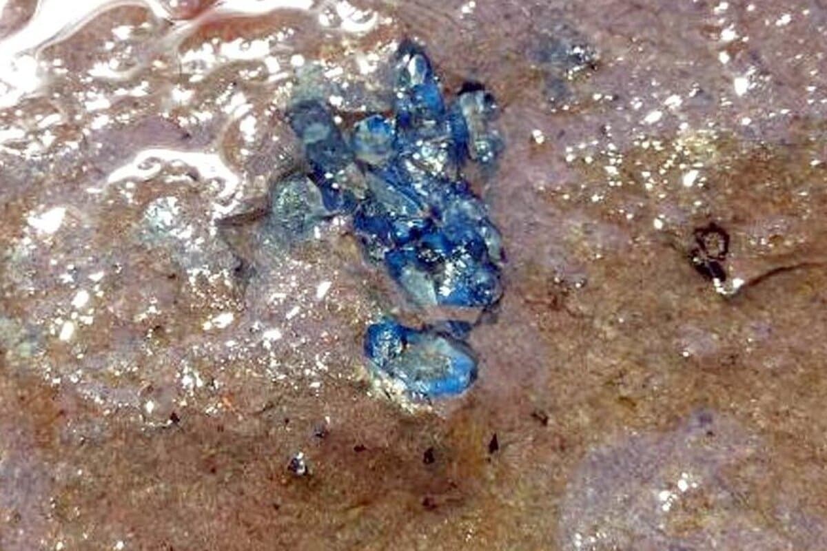 Több mint hárommázsás zafírt találtak egy drágakőbányában