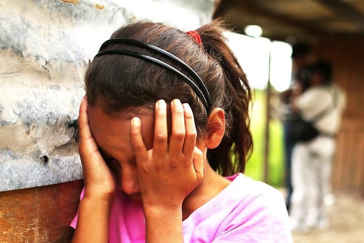 Szexuálisan zaklatott egy 13 éves lányt a gyerektábor vezetője