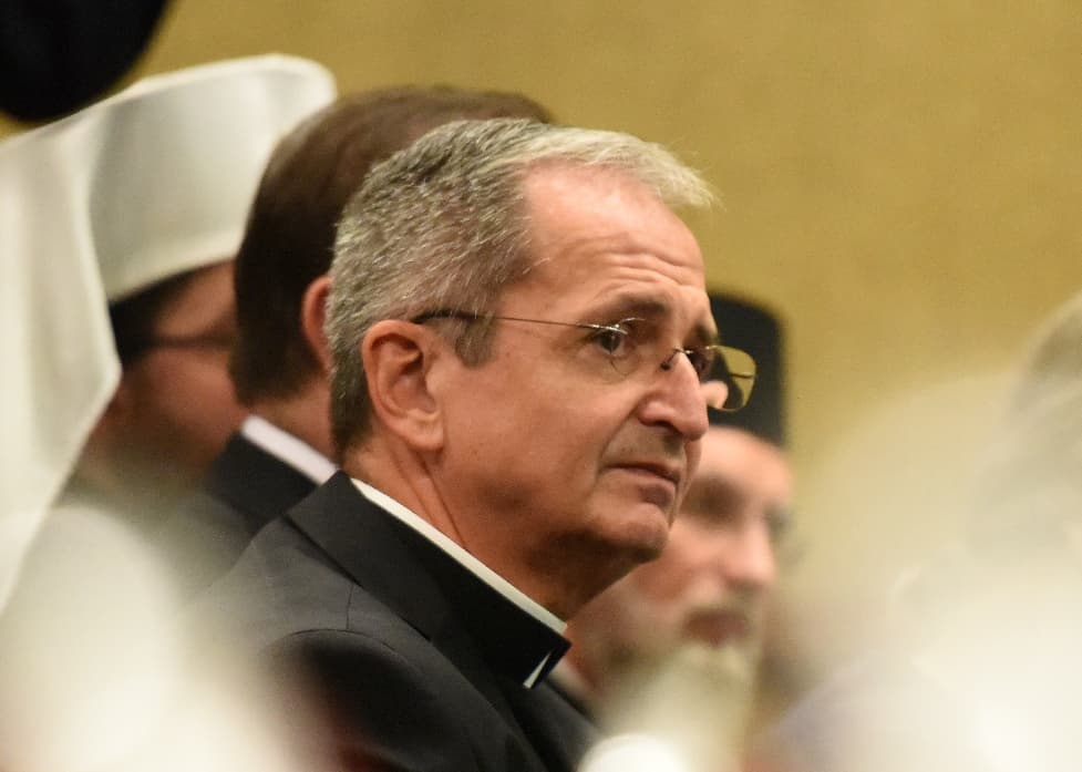 Titkos szavazáson újraválasztották a szlovák püspökök Stanislav Zvolenskýt